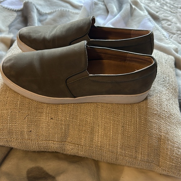 VIONIC womens slip on sneakers size 9 excellent condition - Picture 5 of 11
